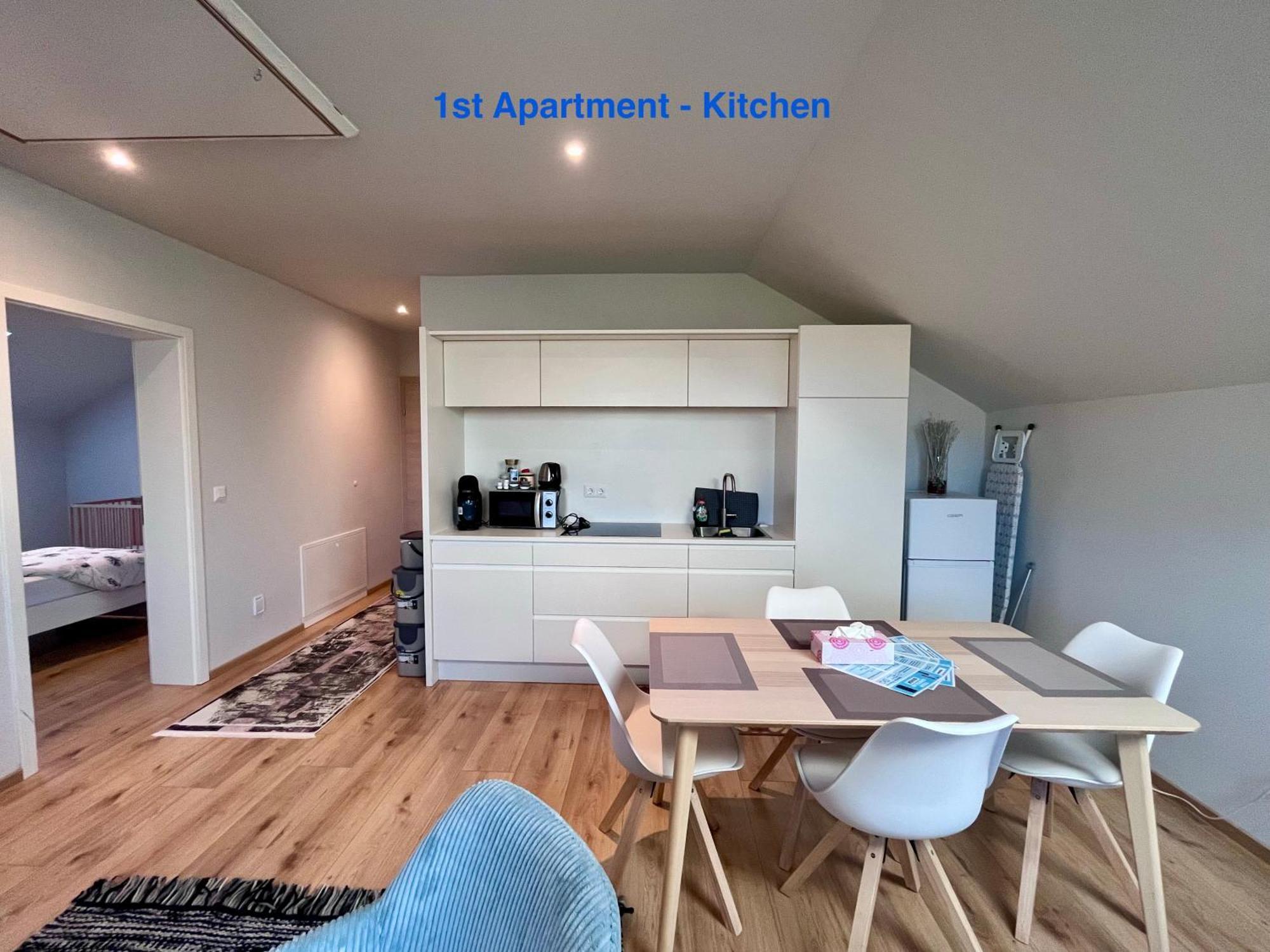 Cozy Apartment Near Vienna Airport シュベッヒャート エクステリア 写真